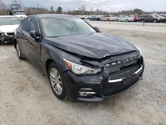 Infiniti Q50 base (2016)