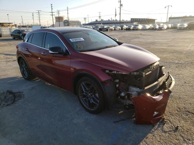 Infiniti Qx30 base (2017)