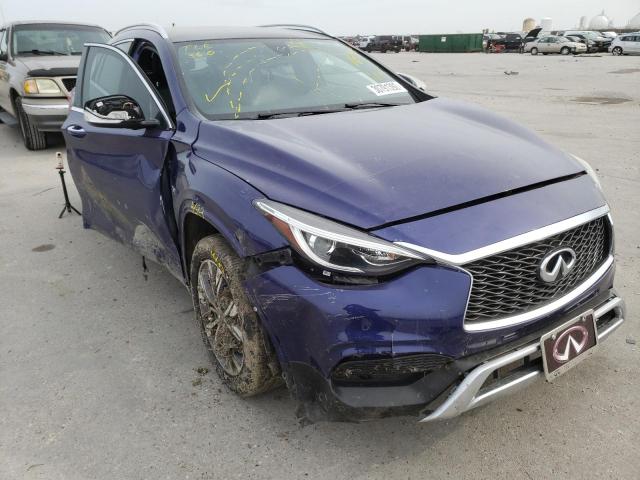 Infiniti Qx30 base (2017)