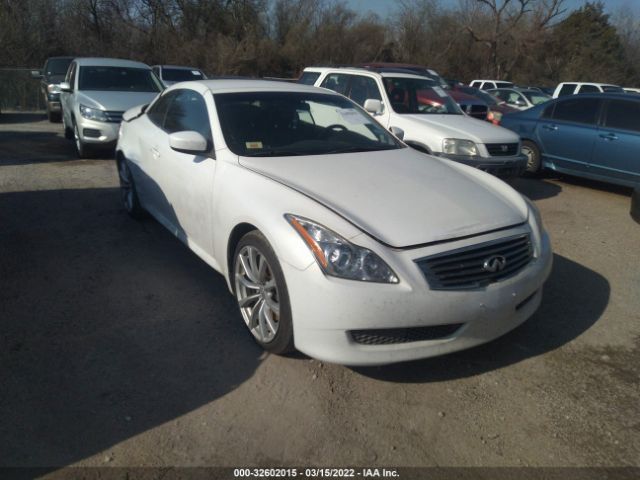 Infiniti G37 convertible (2010)