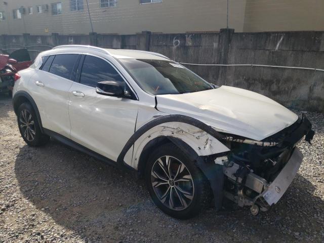 Infiniti Qx30 base (2017)