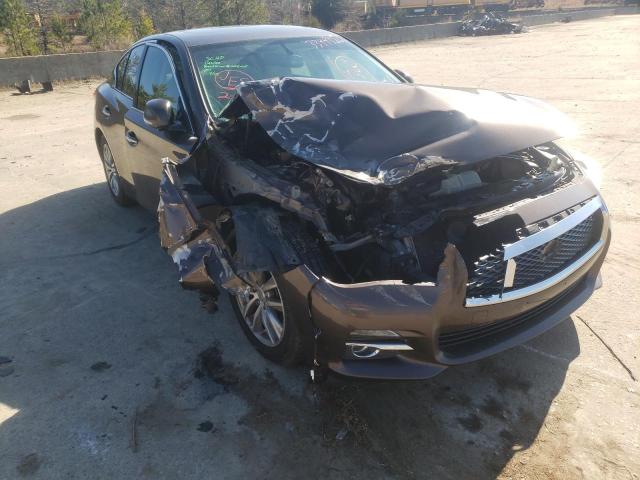 Infiniti Q50 base (2015)