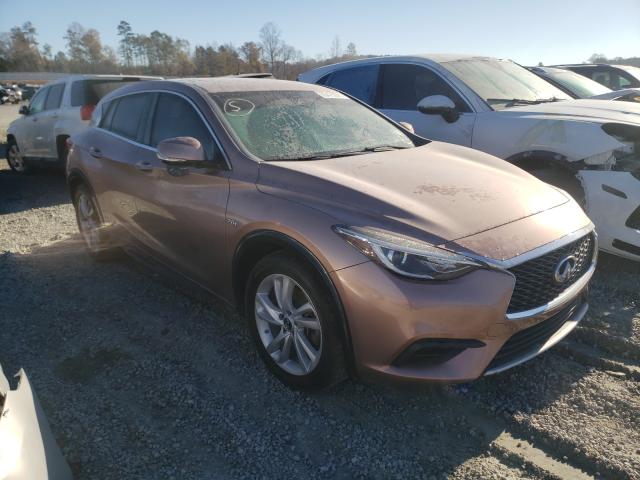 Infiniti Qx30 base (2018)