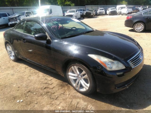Infiniti G37 convertible (2010)