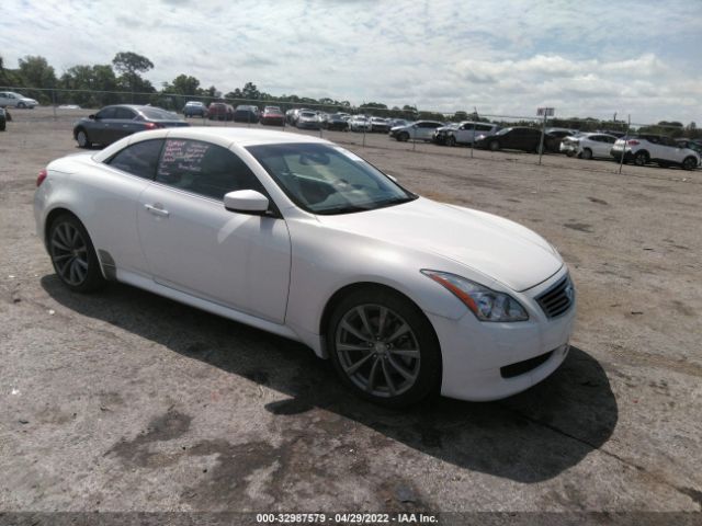 Infiniti G37 convertible (2010)
