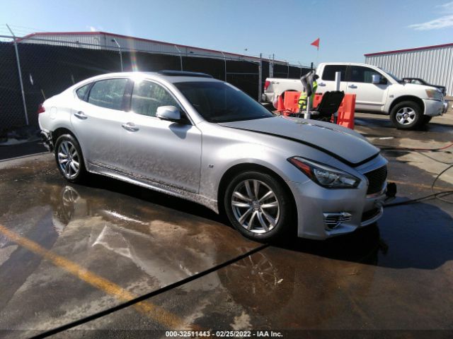 Infiniti Q70 (2015)
