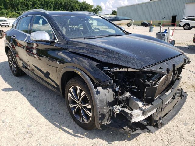 Infiniti Qx30 base (2017)