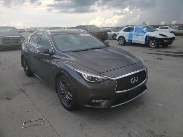 Infiniti Qx30 base (2017)