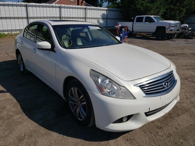 Infiniti G25 base (2012)