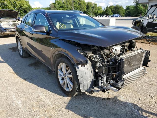 Infiniti Qx30 base (2017)