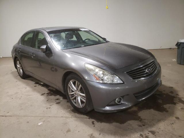 Infiniti G37 base (2013)