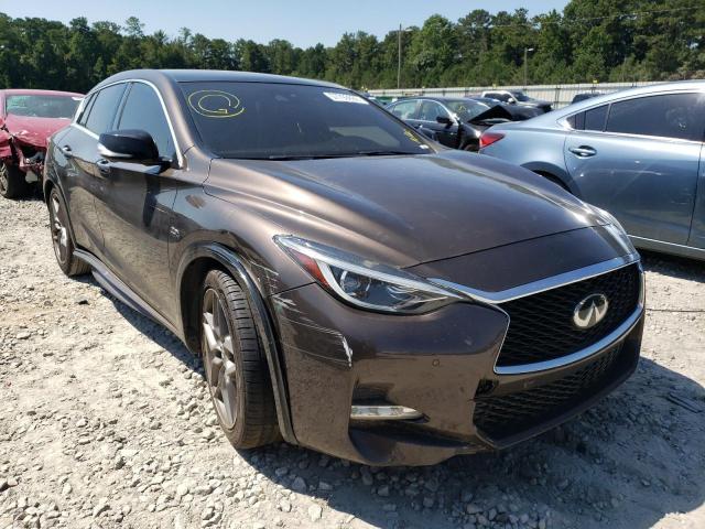 Infiniti Qx30 base (2017)