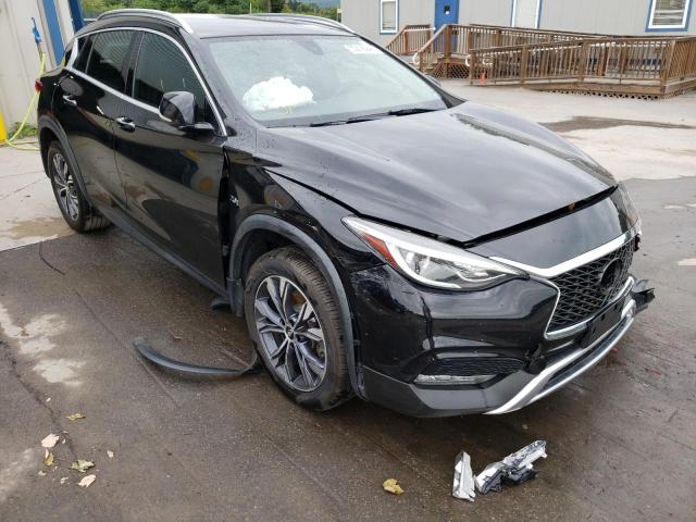 Infiniti Qx30 base (2017)