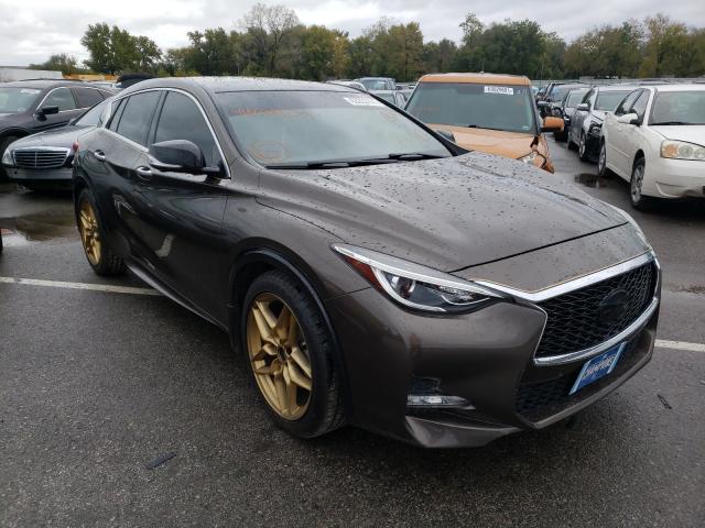 Infiniti Qx30 base (2017)