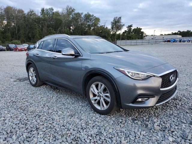Infiniti Qx30 base (2017)
