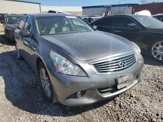 Infiniti G25 base (2012)