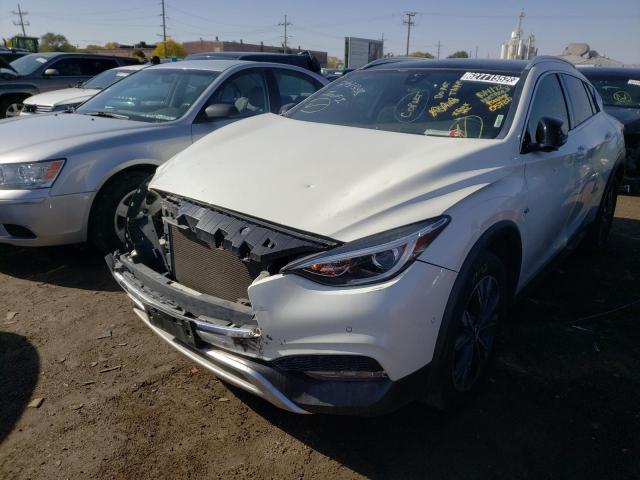 Infiniti Qx30 base (2018)