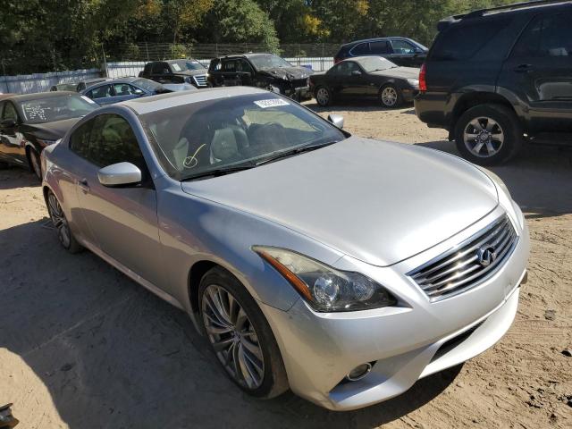 Infiniti G37 journe (2013)