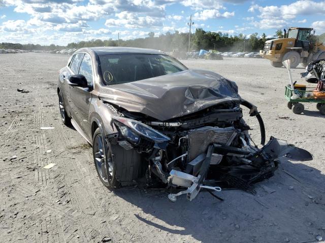 Infiniti Qx30 base (2018)