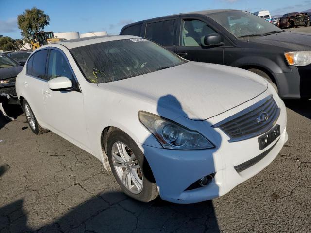 Infiniti G25 base (2012)
