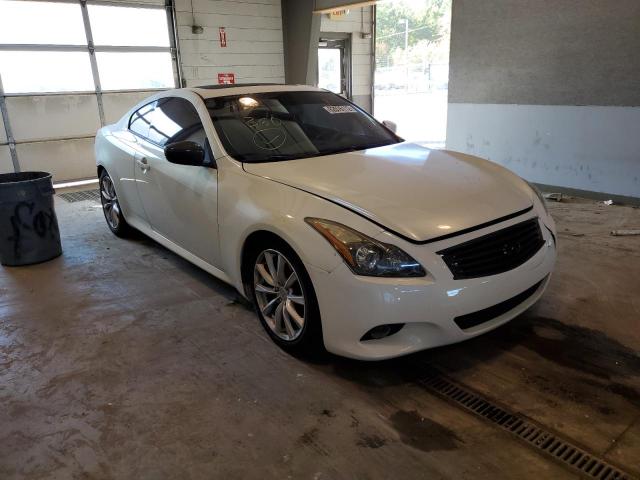 Infiniti G37 journe (2013)