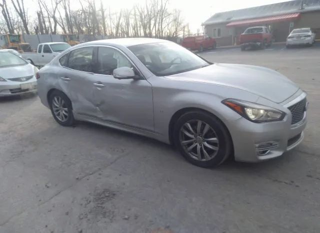 Infiniti Q70 (2017)