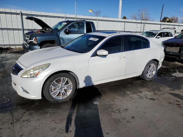 Infiniti G25 base (2011)