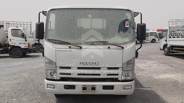 Isuzu Reward np (2016)