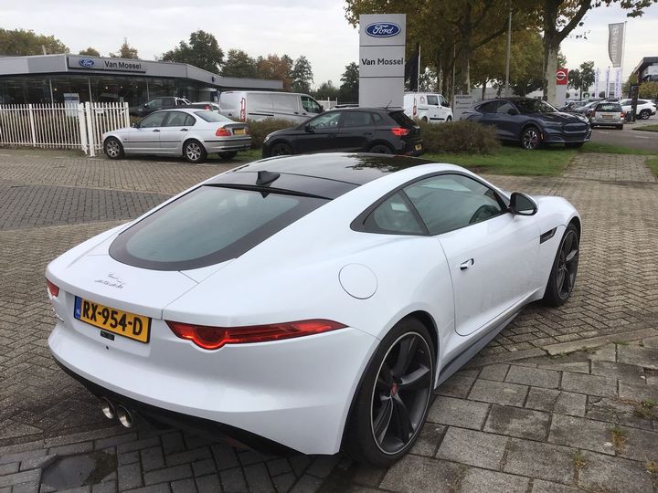 Jaguar F-type 2018