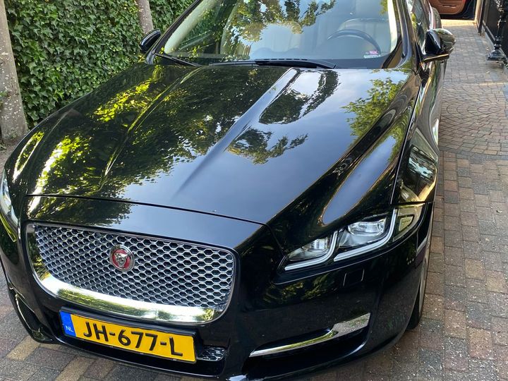 Jaguar Xj (2016)