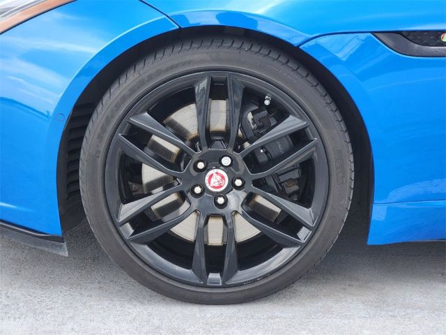 Jaguar F-type 2020