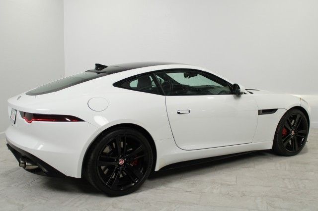 Jaguar F-type 2015