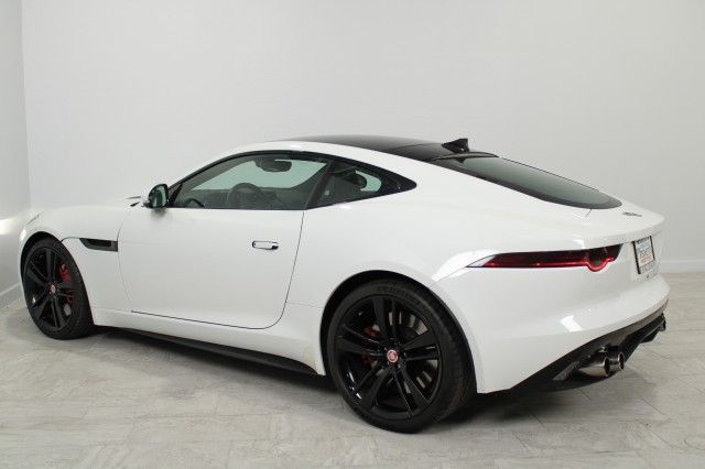 Jaguar F-type 2015