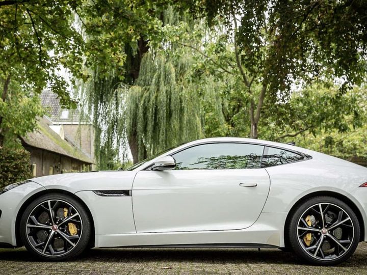 Jaguar F-type (2014)