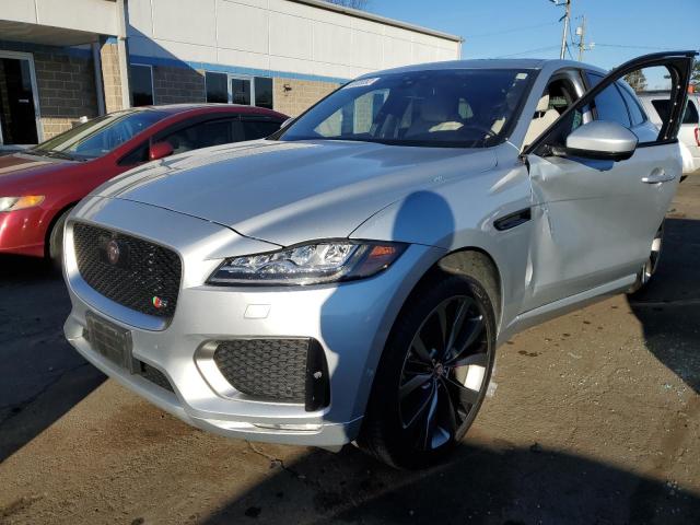 Jaguar F-pace fir (2017)
