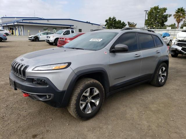 Jeep Cherokee t (2016)