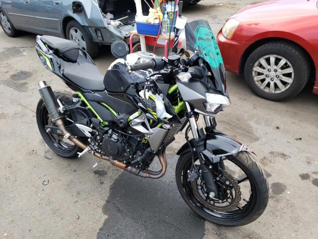Kawasaki Er400 d (2020)