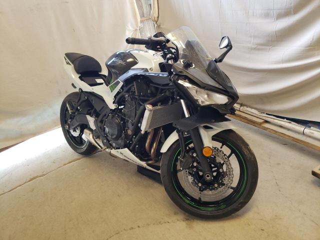 Kawasaki Ex650 n (2022)