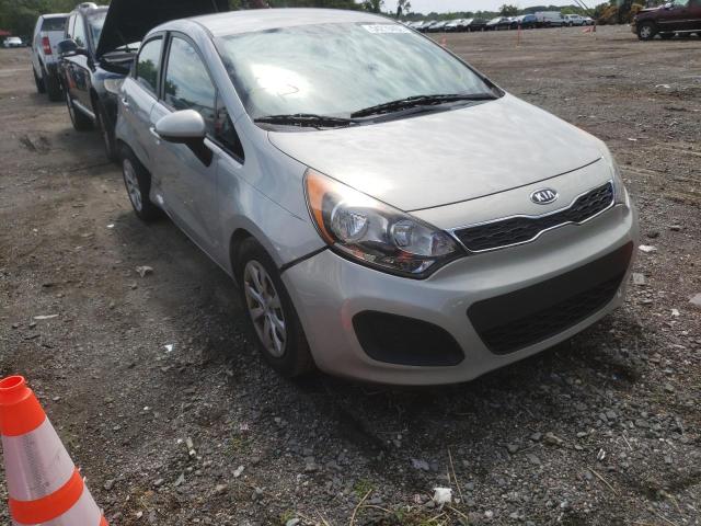Kia Rio ex (2012)