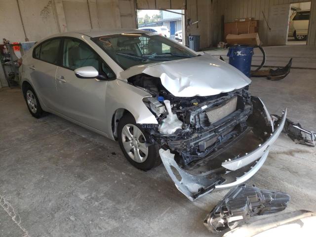 Kia Forte lx (2017)