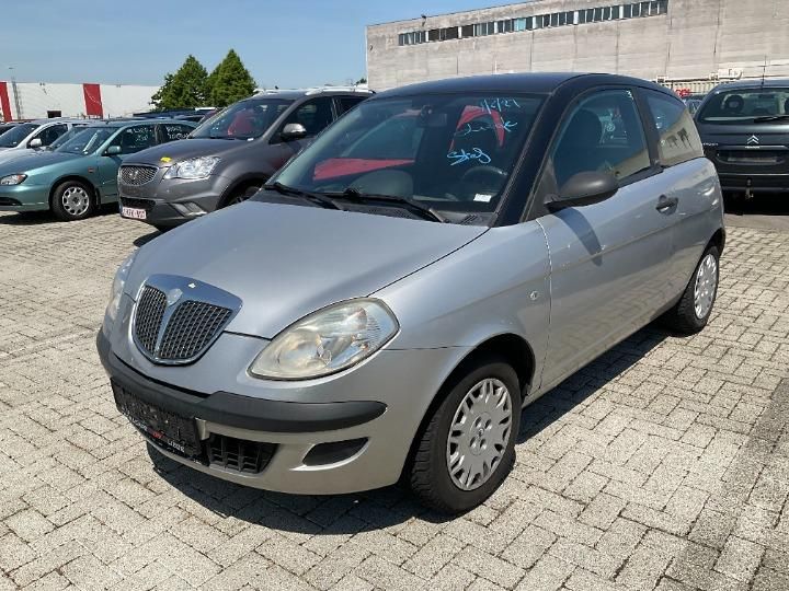 Lancia Ypsilon hatchback (2006)
