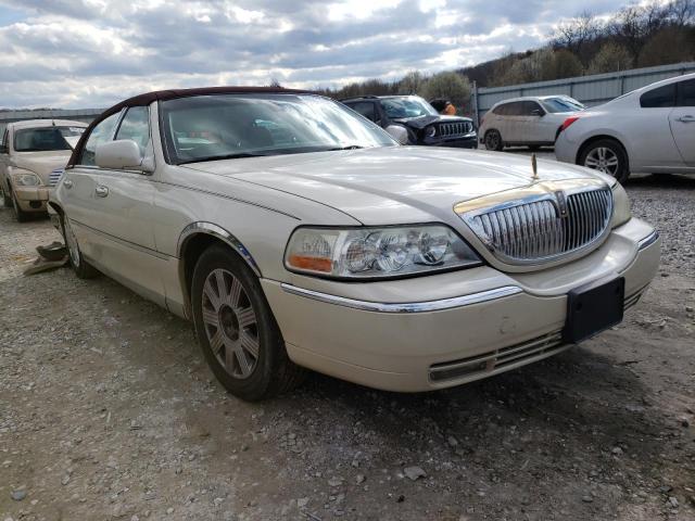 Lincoln Town car c (2003)
