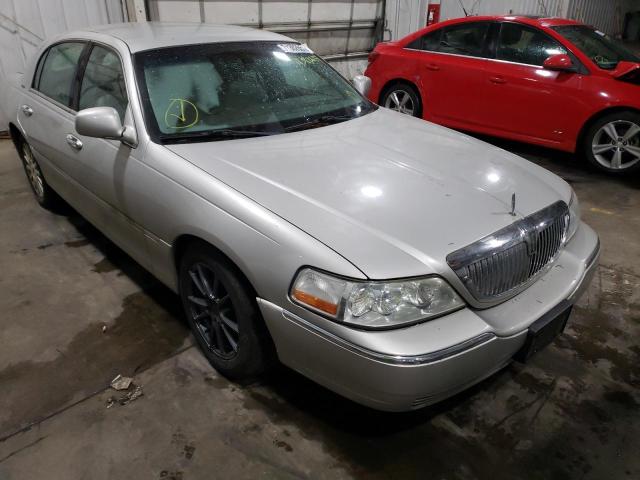 Lincoln Town car e (2004)