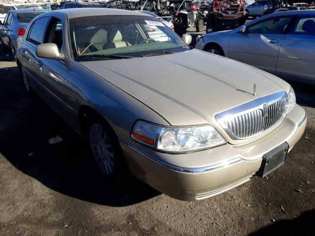Lincoln Town car e (2004)