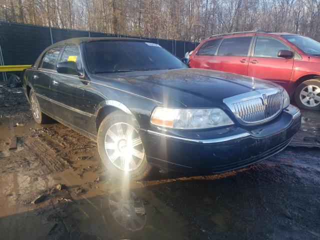 Lincoln Town car u (2004)