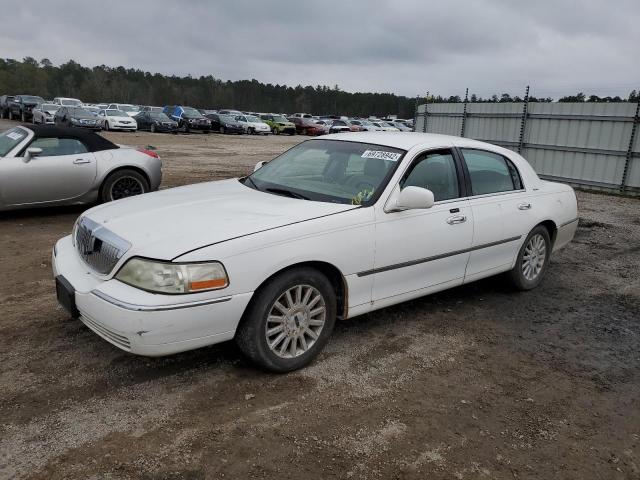 Lincoln Town car e (2004)