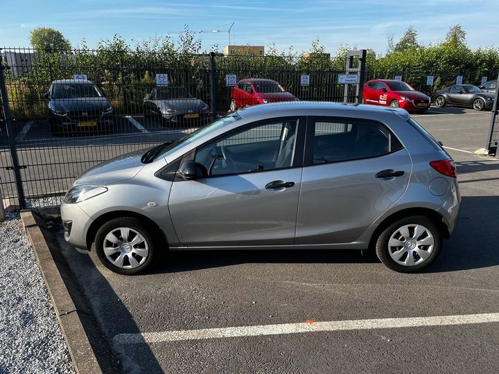 Mazda 2 (2012)
