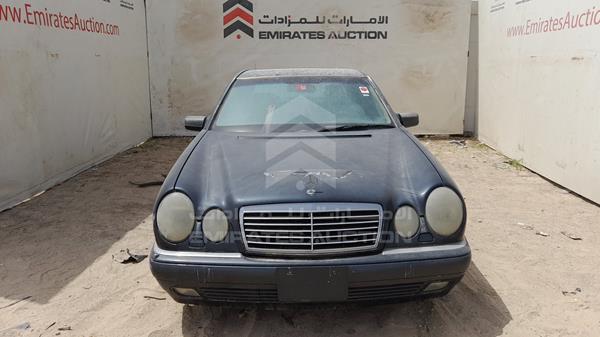 Mercedes-benz E320 (2000)