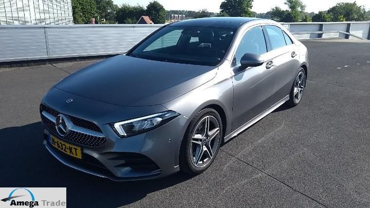 Mercedes-benz A 200 (2020)