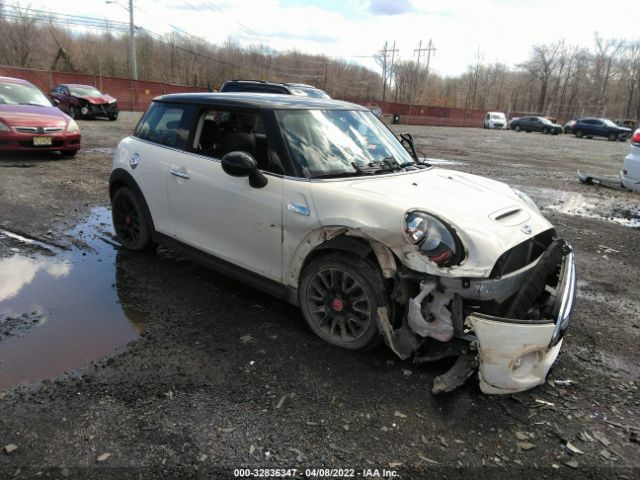 Mini Cooper hardtop (2015)